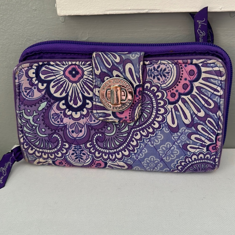 Vera Bradley long wallet GUC